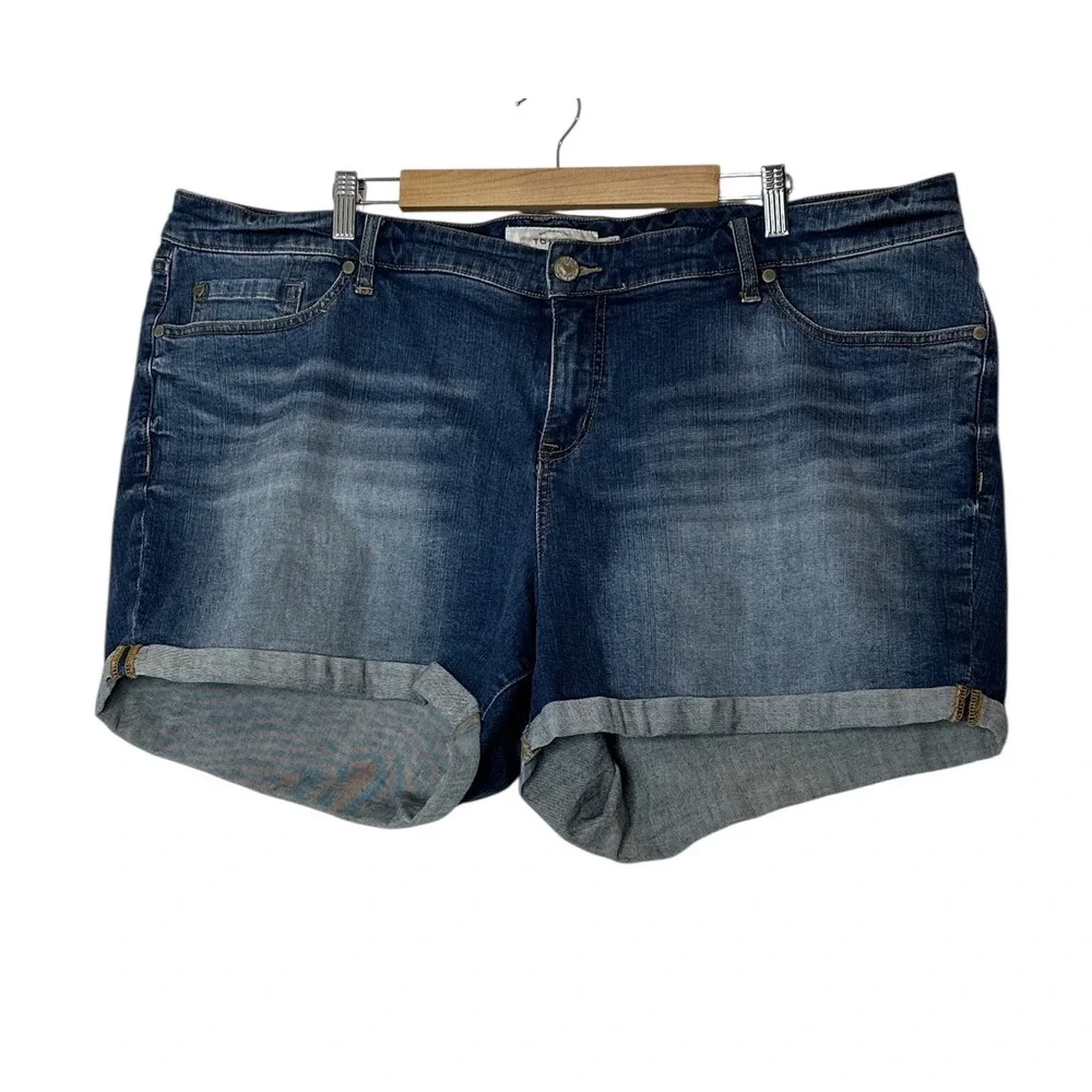 TORRID Denim Blue Jean High Rise‎ Shorts Women Plus Size 24 Stretch Classic